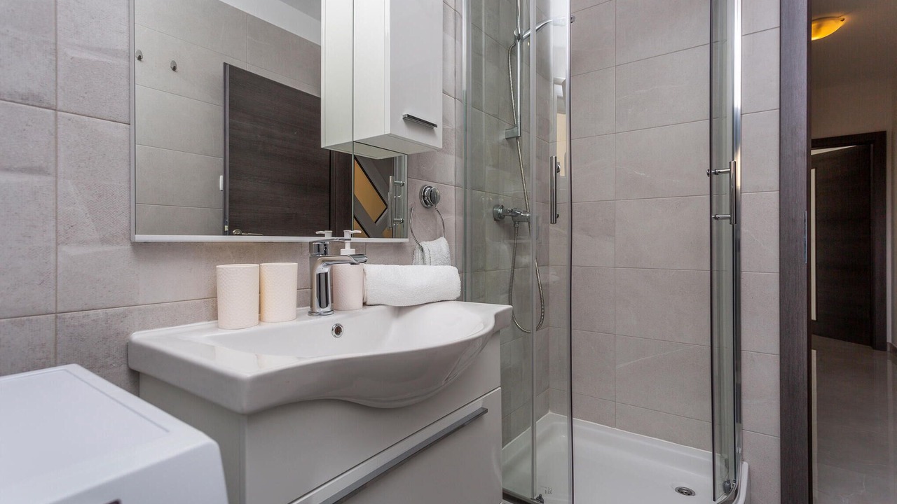 Photo of Bathroom in Sarsoni