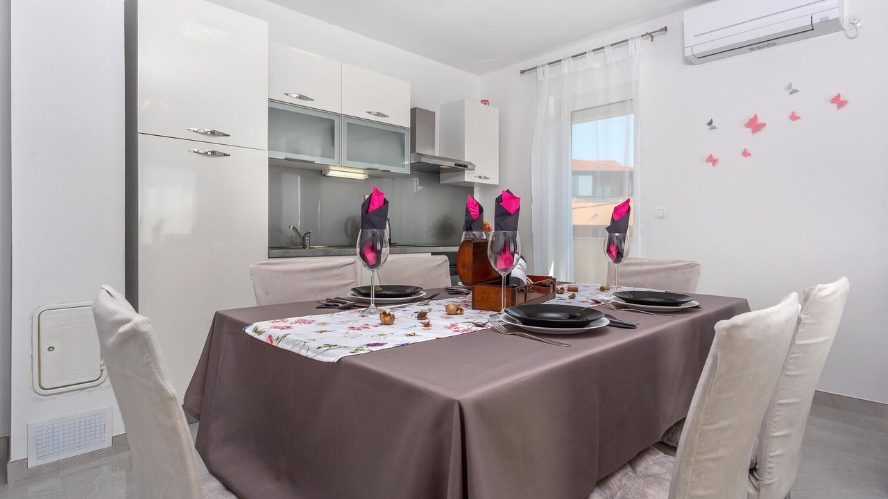Photo of Bedroom in Sarsoni