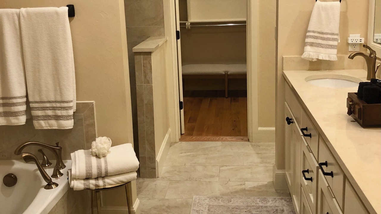 Photo of Bathroom in Norman