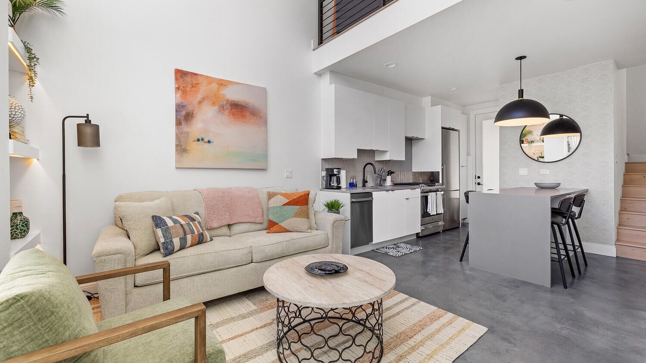 Photo of Livingroom in Lower Queen Anne