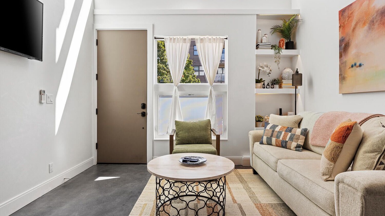 Photo of Livingroom in Lower Queen Anne