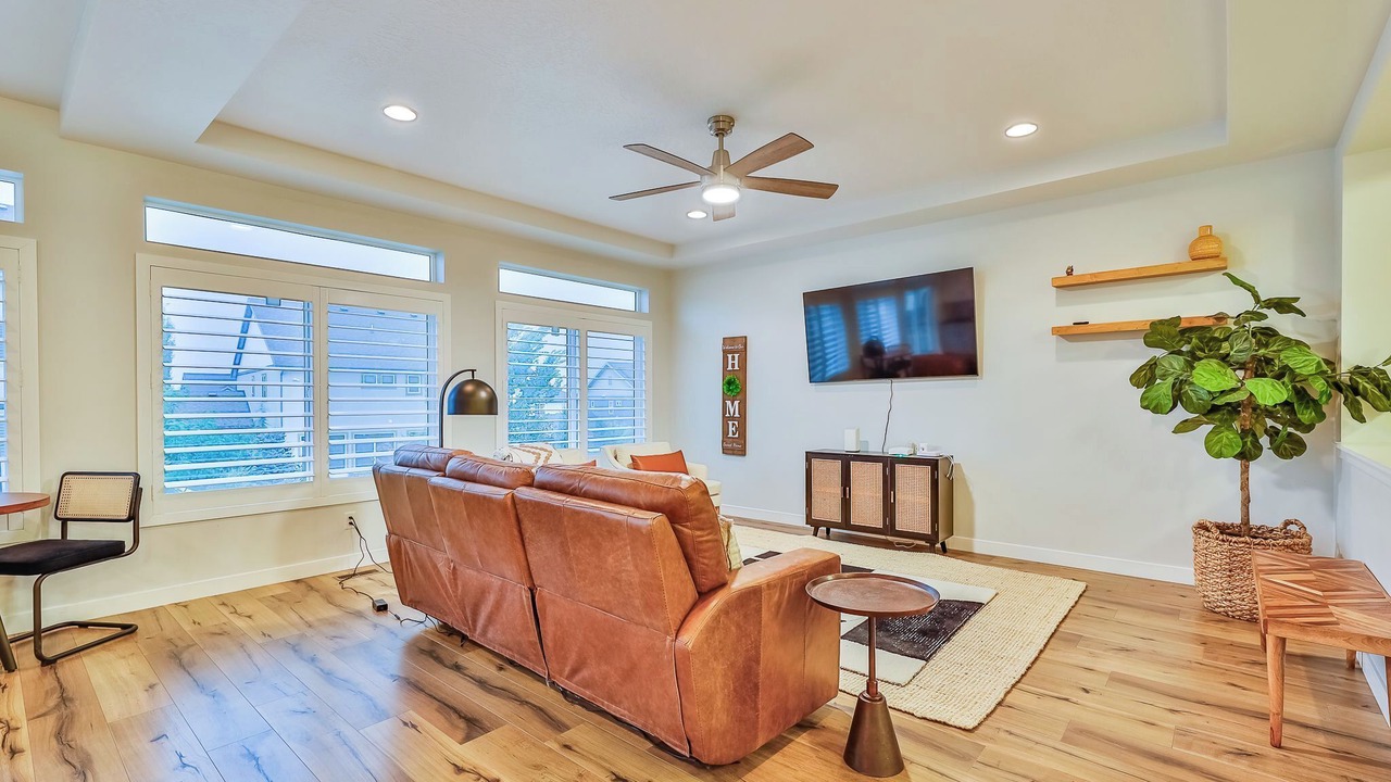 Photo of Livingroom in Herriman