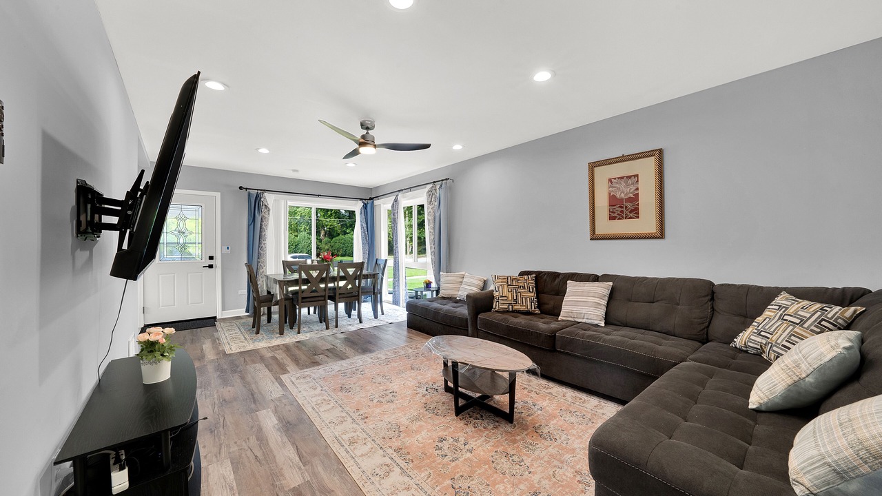 Photo of Livingroom in Des Plaines