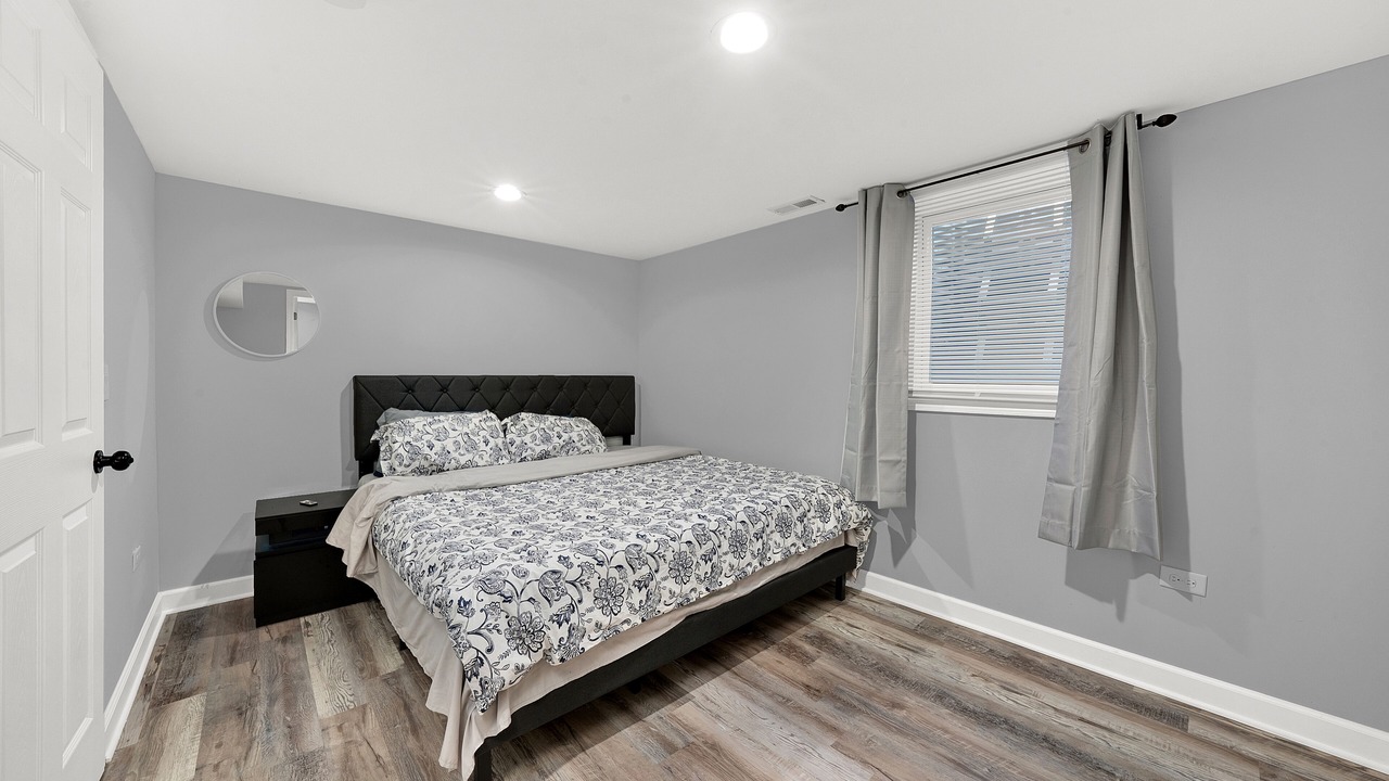 Photo of Others in Des Plaines