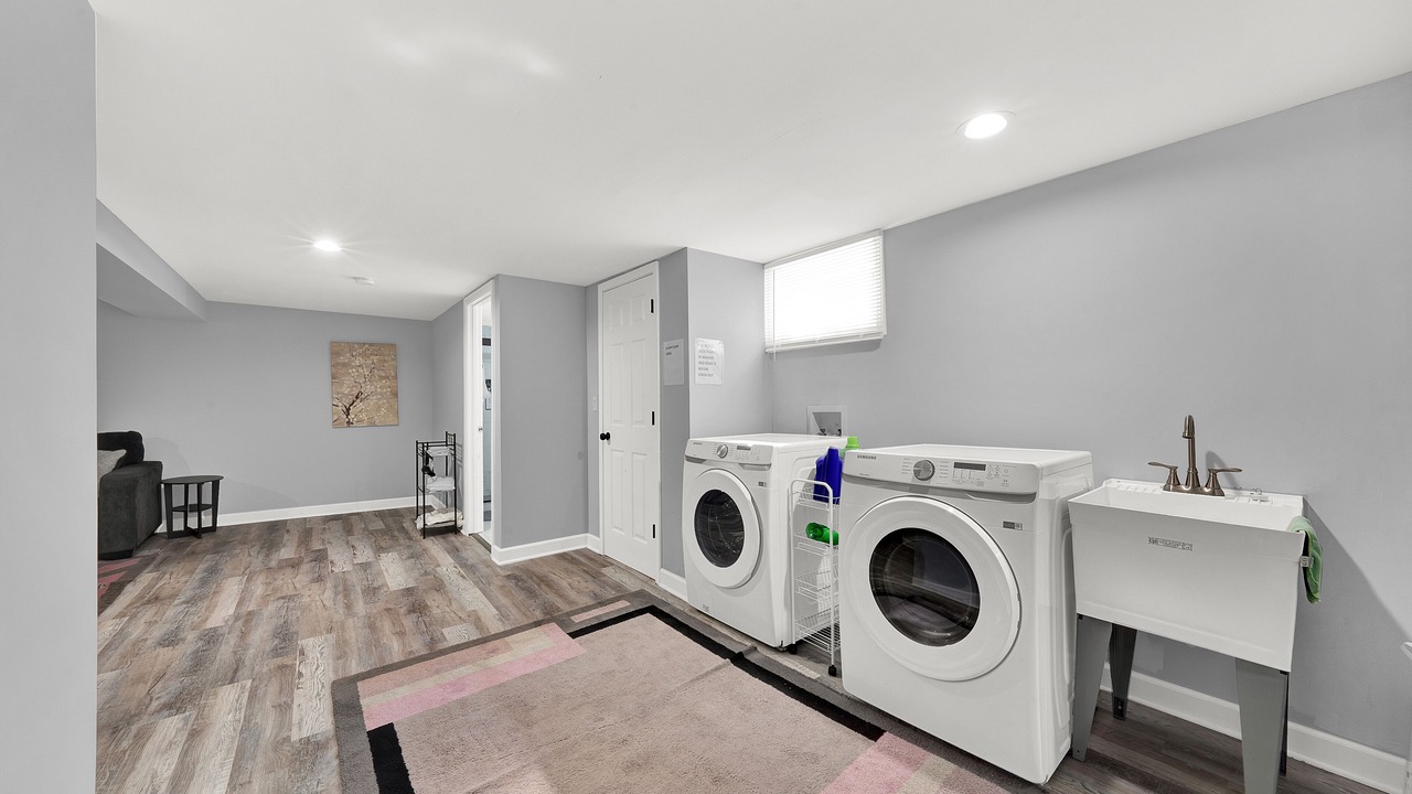 Photo of Others in Des Plaines