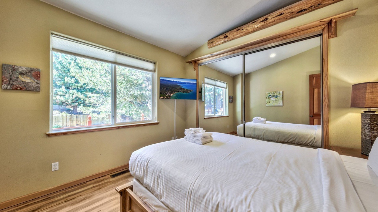 Photo of Bedroom in North Upper Truckee