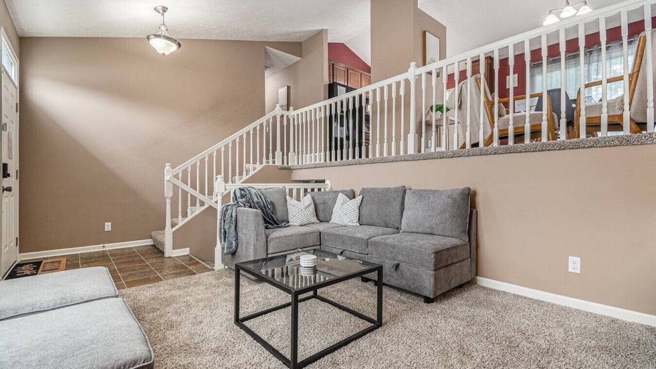 Photo of Livingroom in Millard