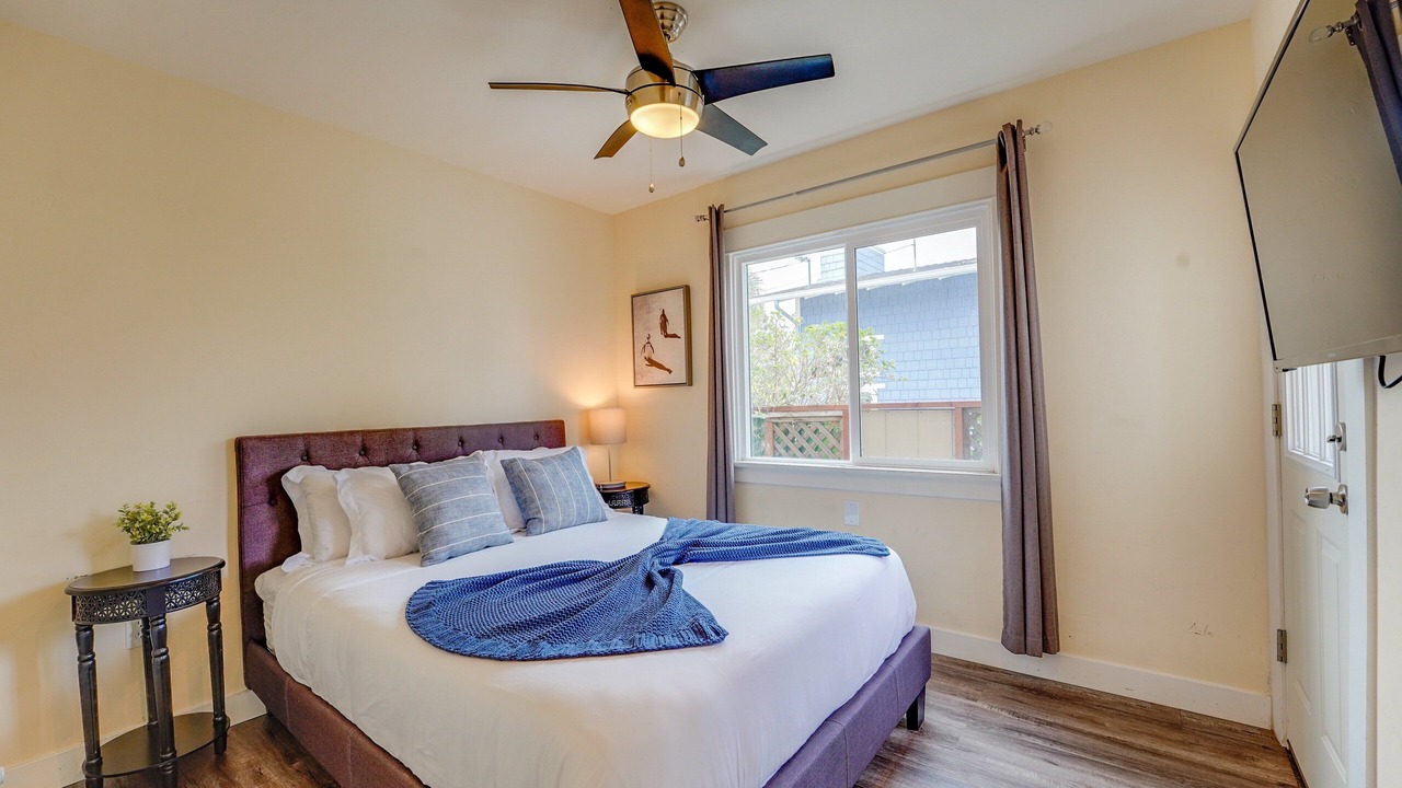 Photo of Bedroom in Beach Barber Tract