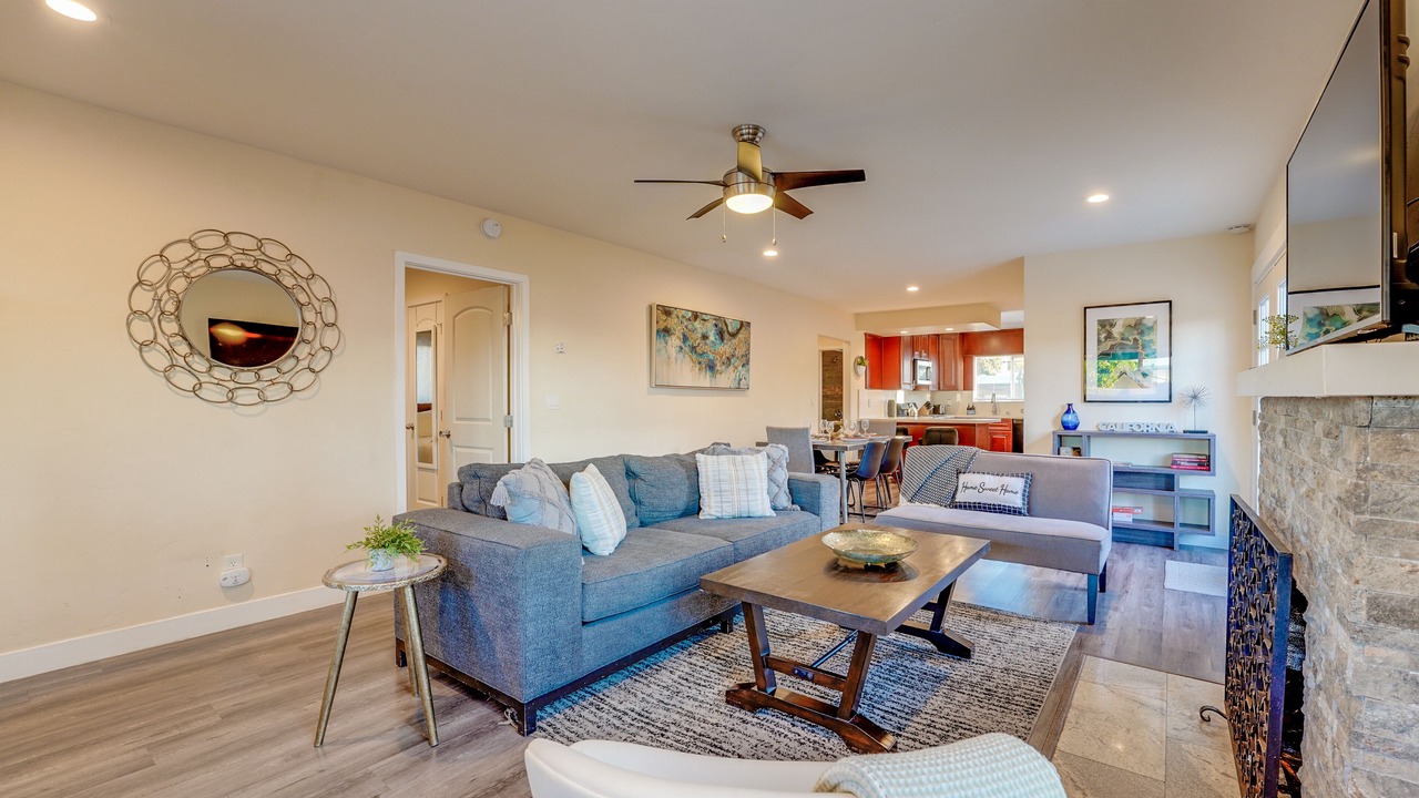 Photo of Livingroom in Beach Barber Tract