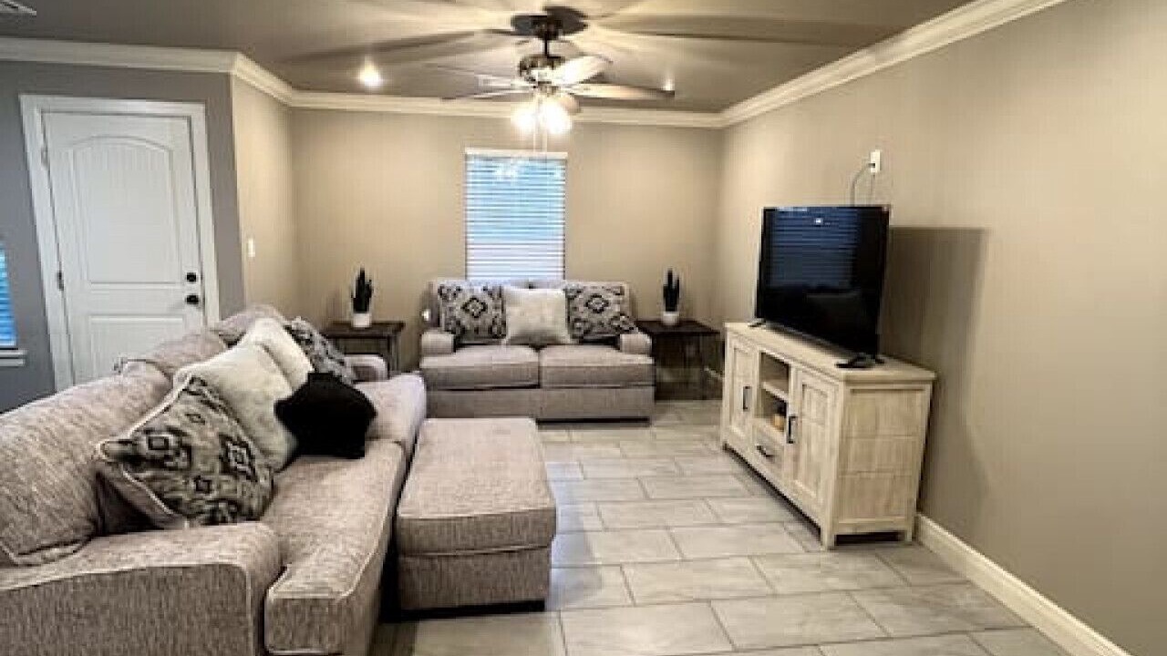 Photo of Livingroom in Uniontown