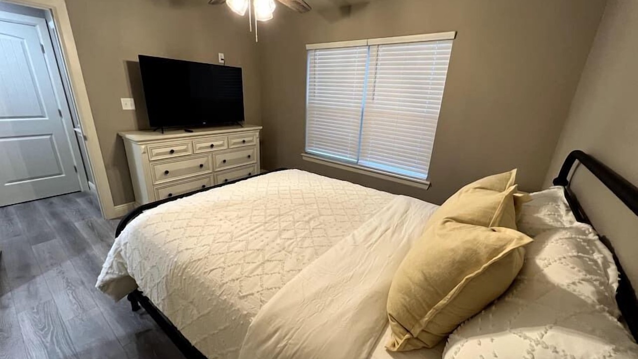 Photo of Bedroom in Uniontown