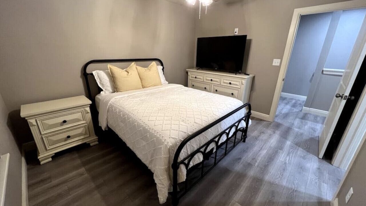 Photo of Bedroom in Uniontown