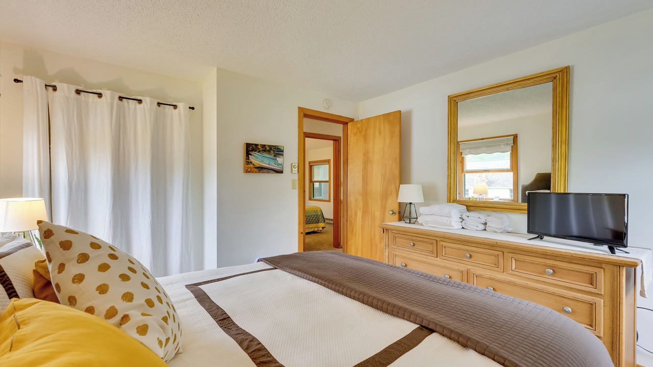 Photo of Bedroom in Lake George