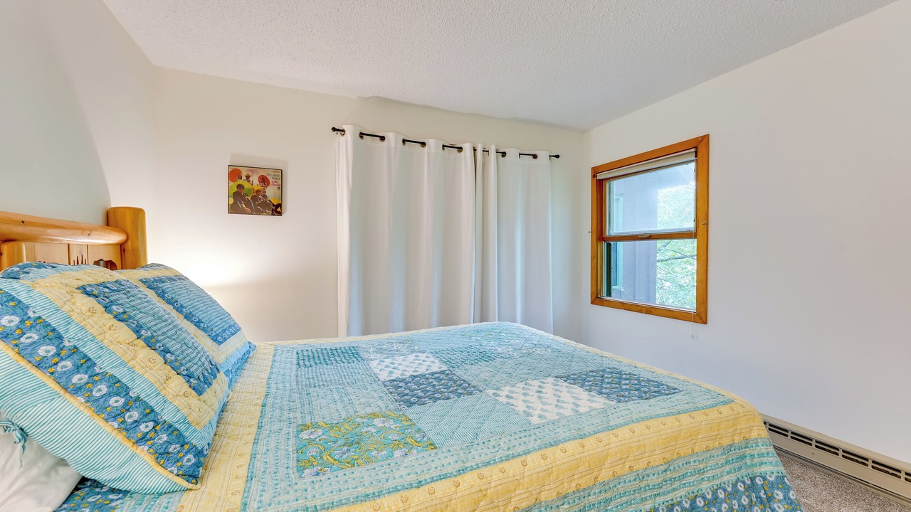 Photo of Bedroom in Lake George