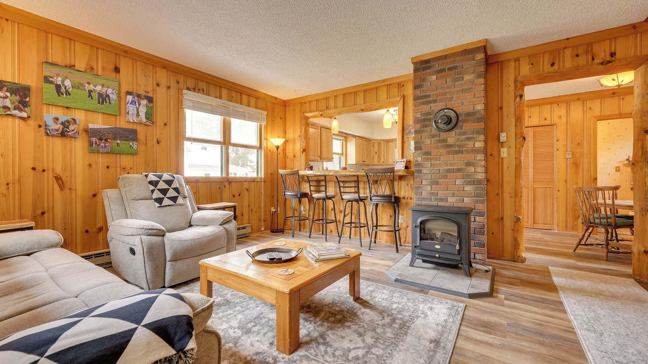 Photo of Livingroom in Lake George