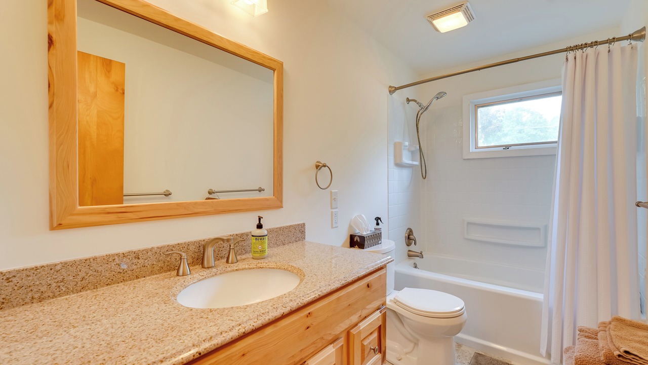 Photo of Bathroom in Lake George