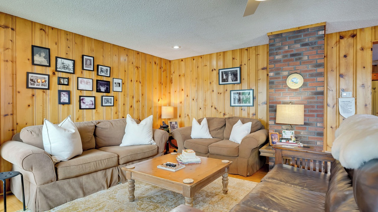 Photo of Livingroom in Lake George