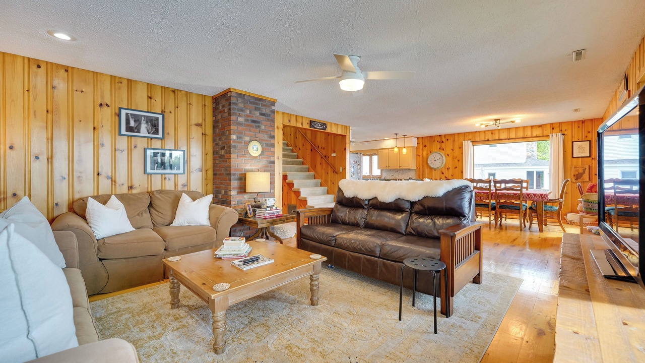 Photo of Livingroom in Lake George