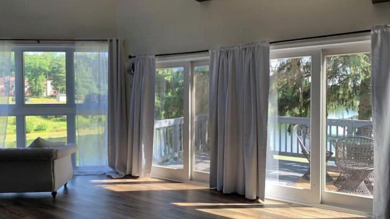 Photo of Livingroom in Bushkill