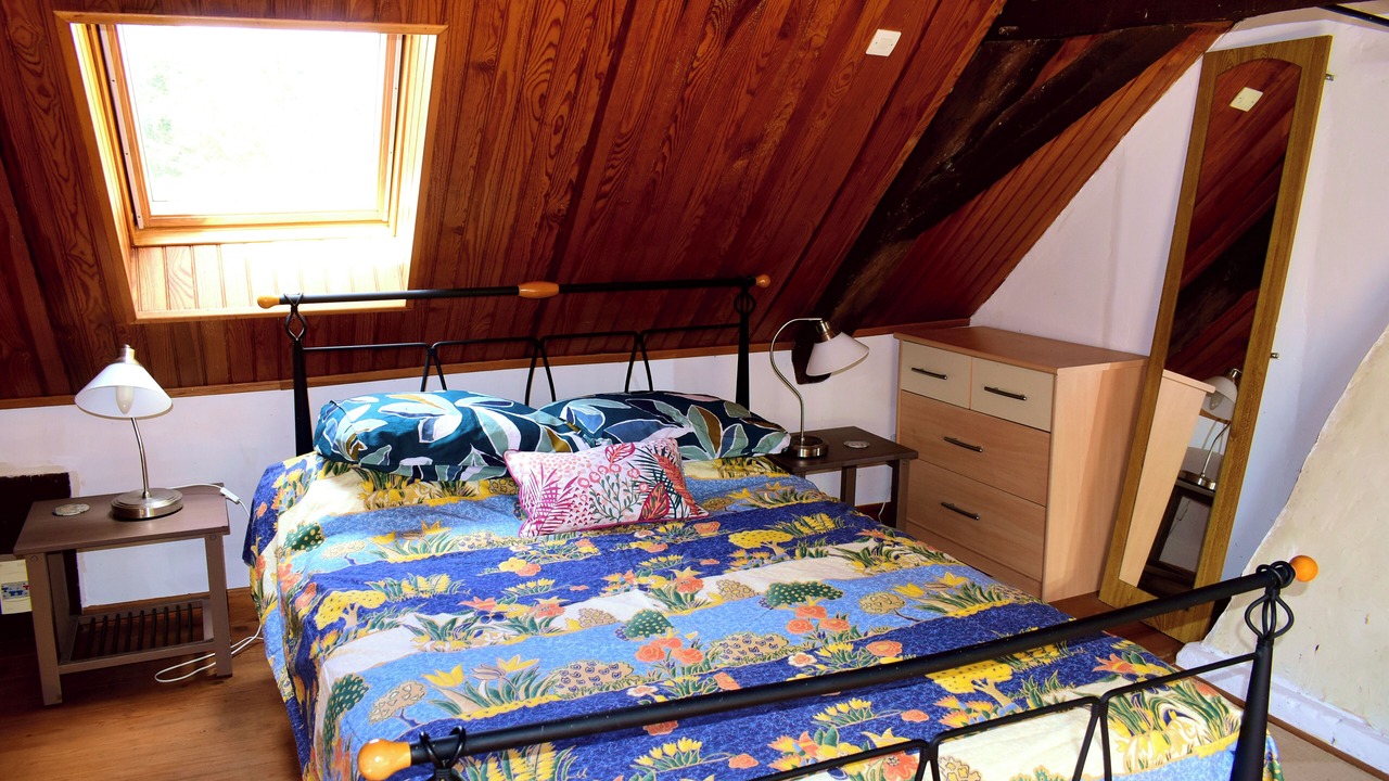 Photo of Bedroom in Noyant-Villages
