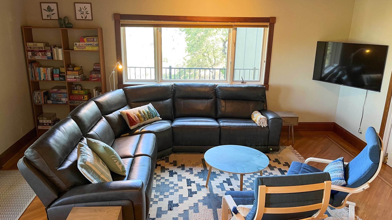 Photo of Livingroom in Auburn