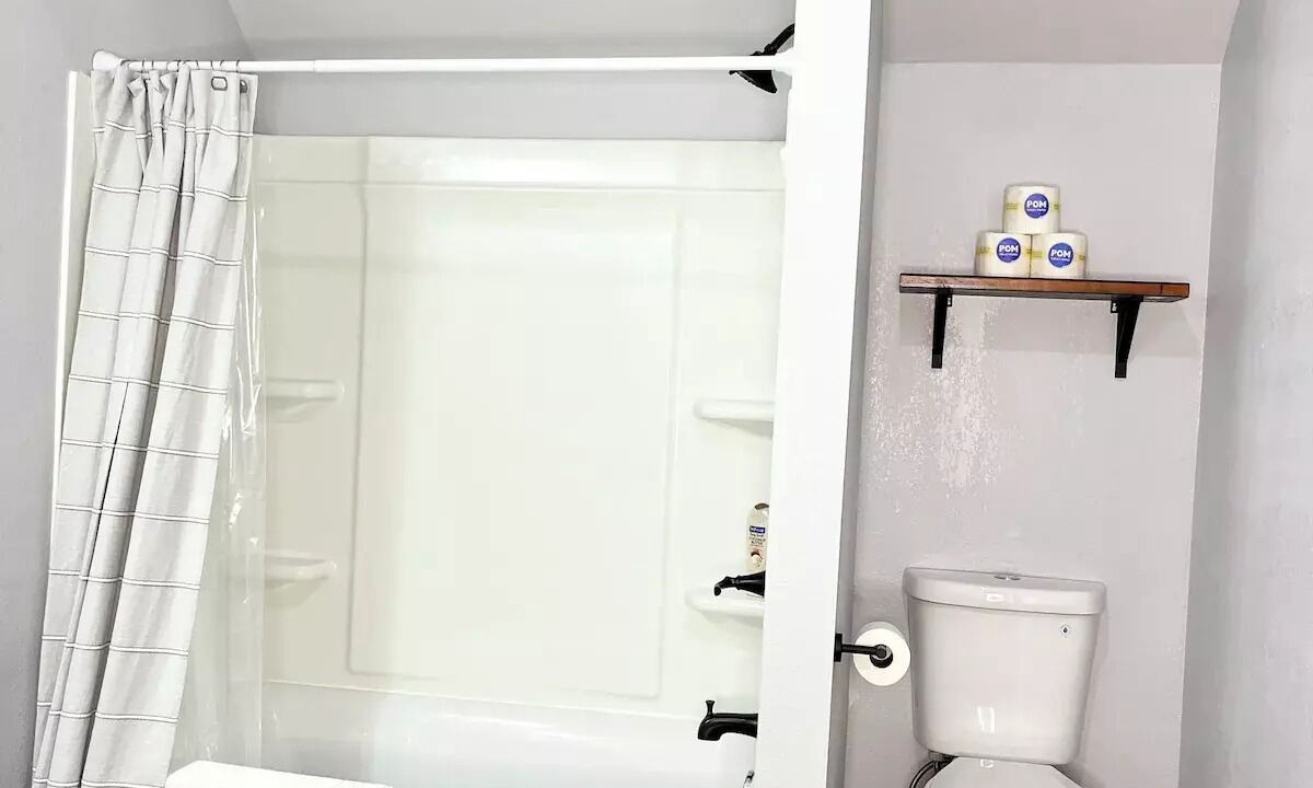 Photo of Bathroom in Fort Smith
