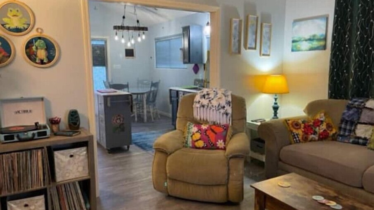 Photo of Livingroom in Truth or Consequences