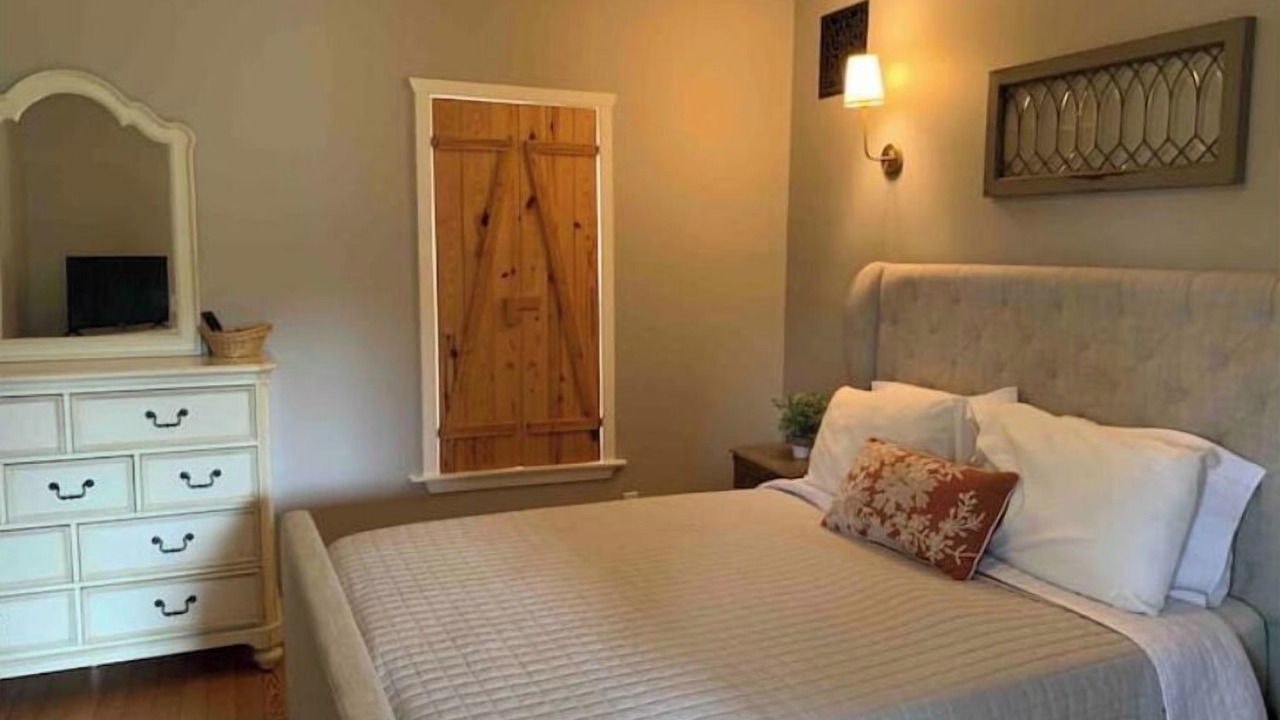 Photo of Bedroom in St. James