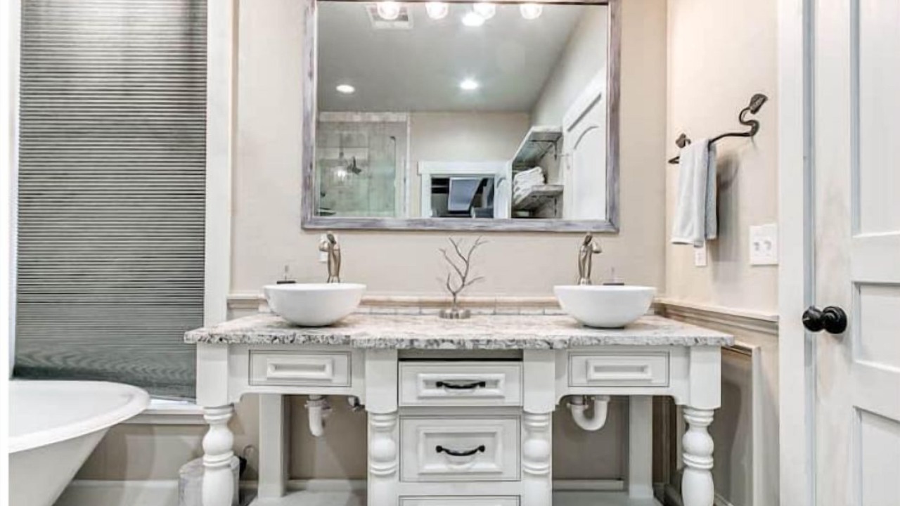 Photo of Bathroom in Eufaula