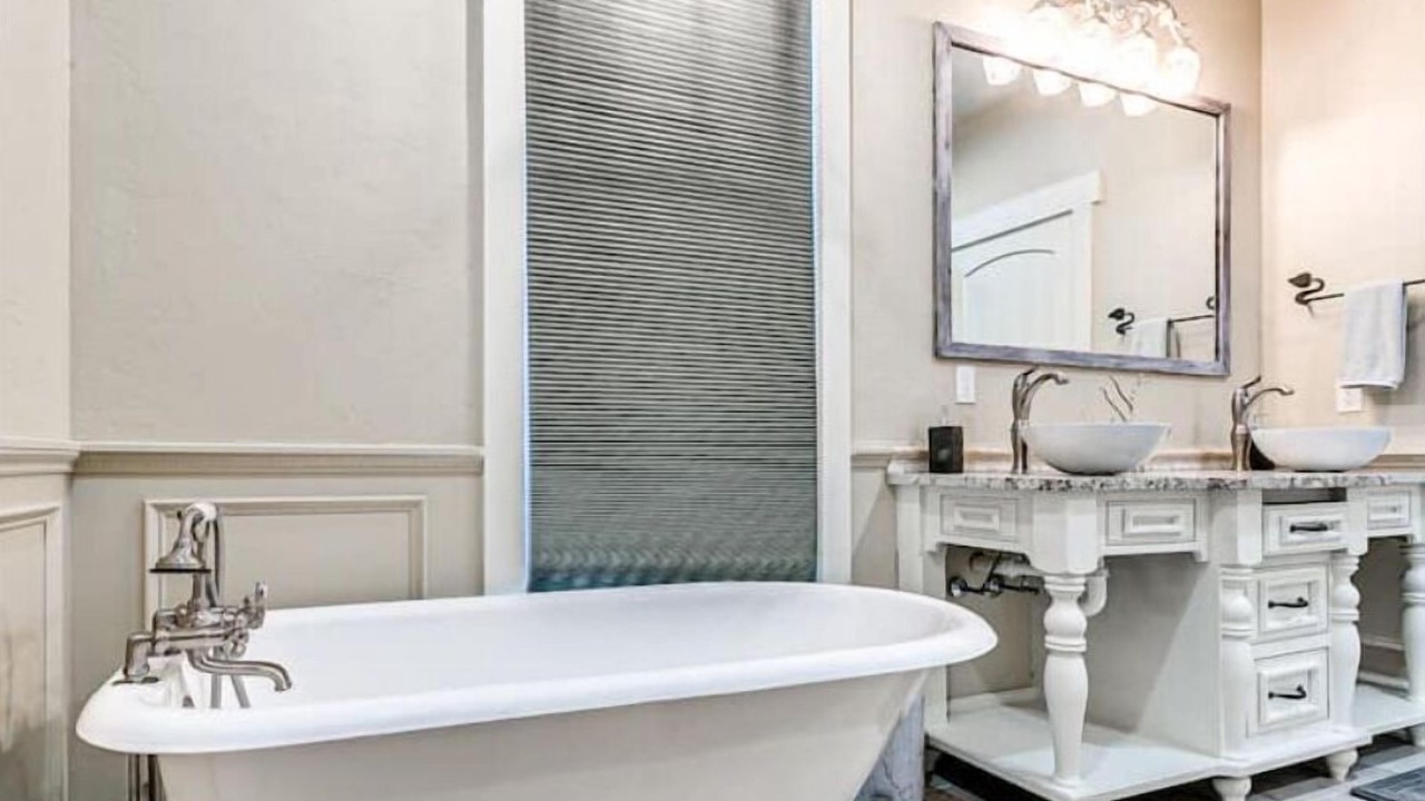 Photo of Bathroom in Eufaula