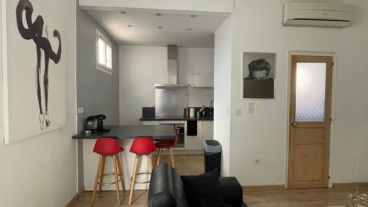 Photo of Livingroom in Clemenceau