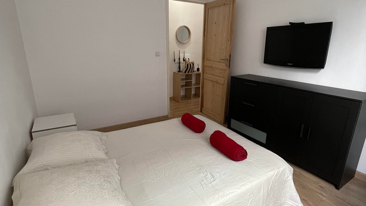 Photo of Bedroom in Clemenceau
