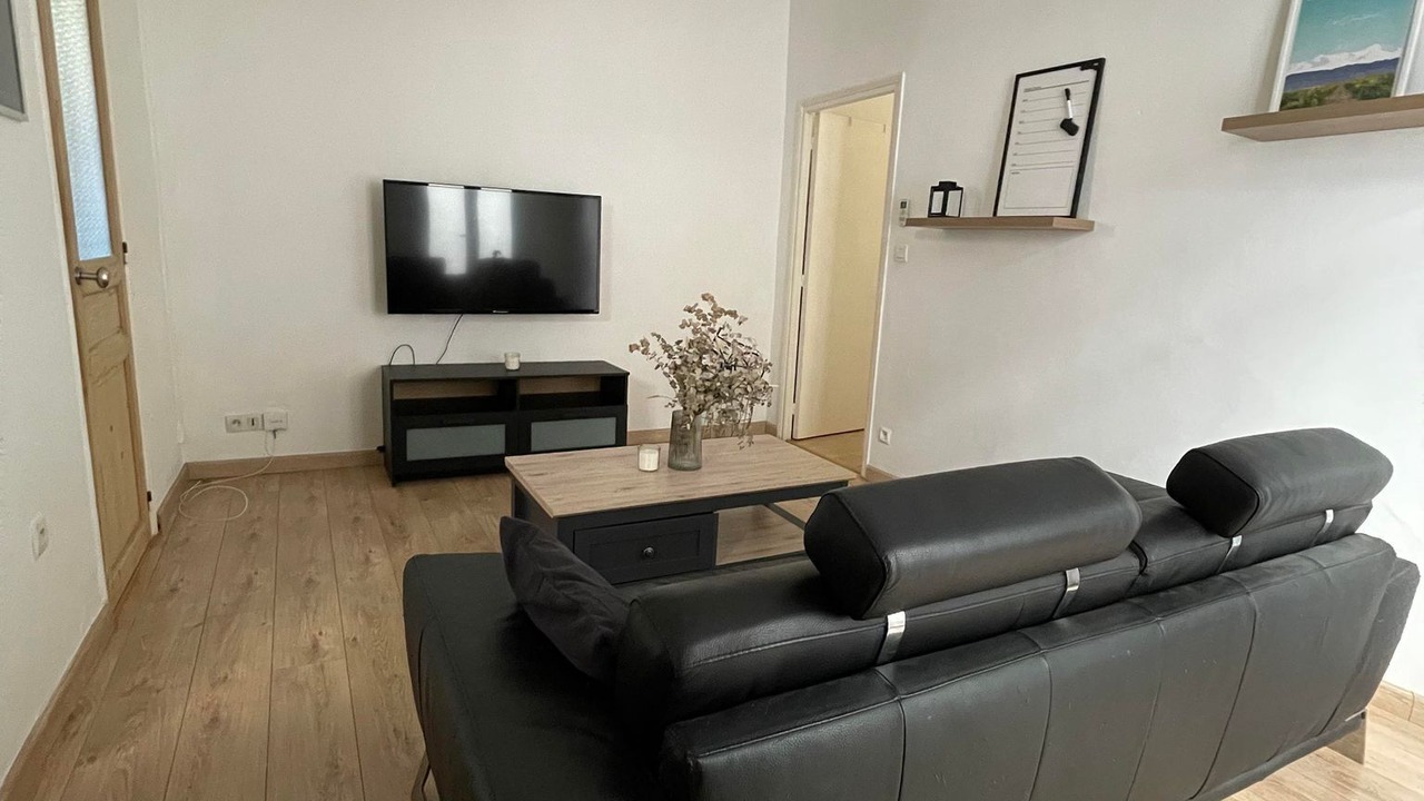 Photo of Livingroom in Clemenceau