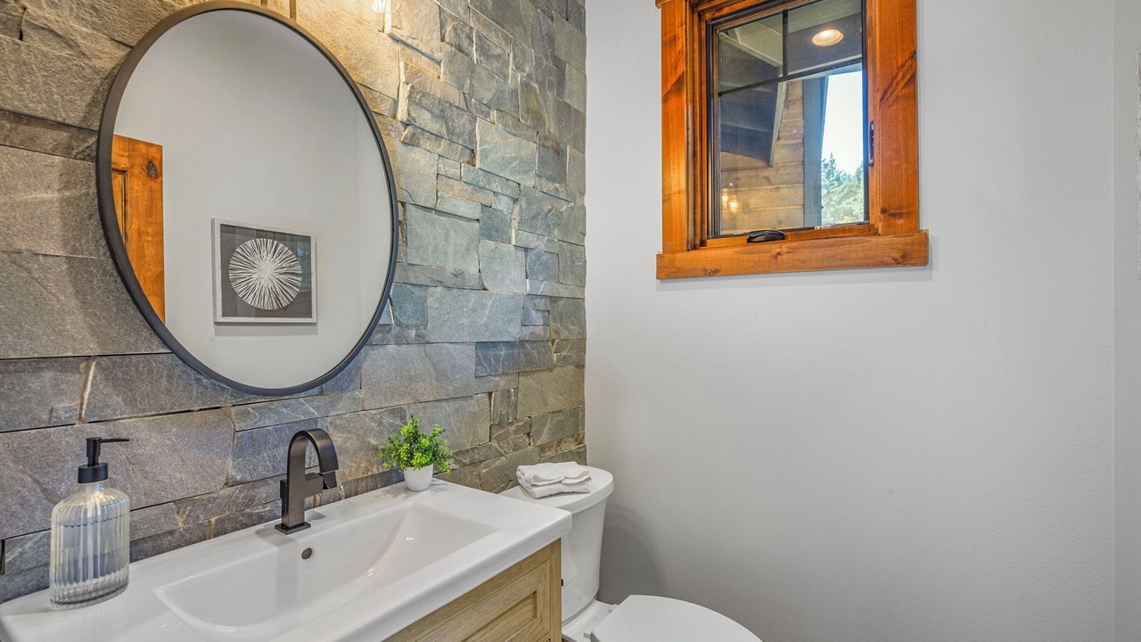 Photo of Bathroom in Roslyn