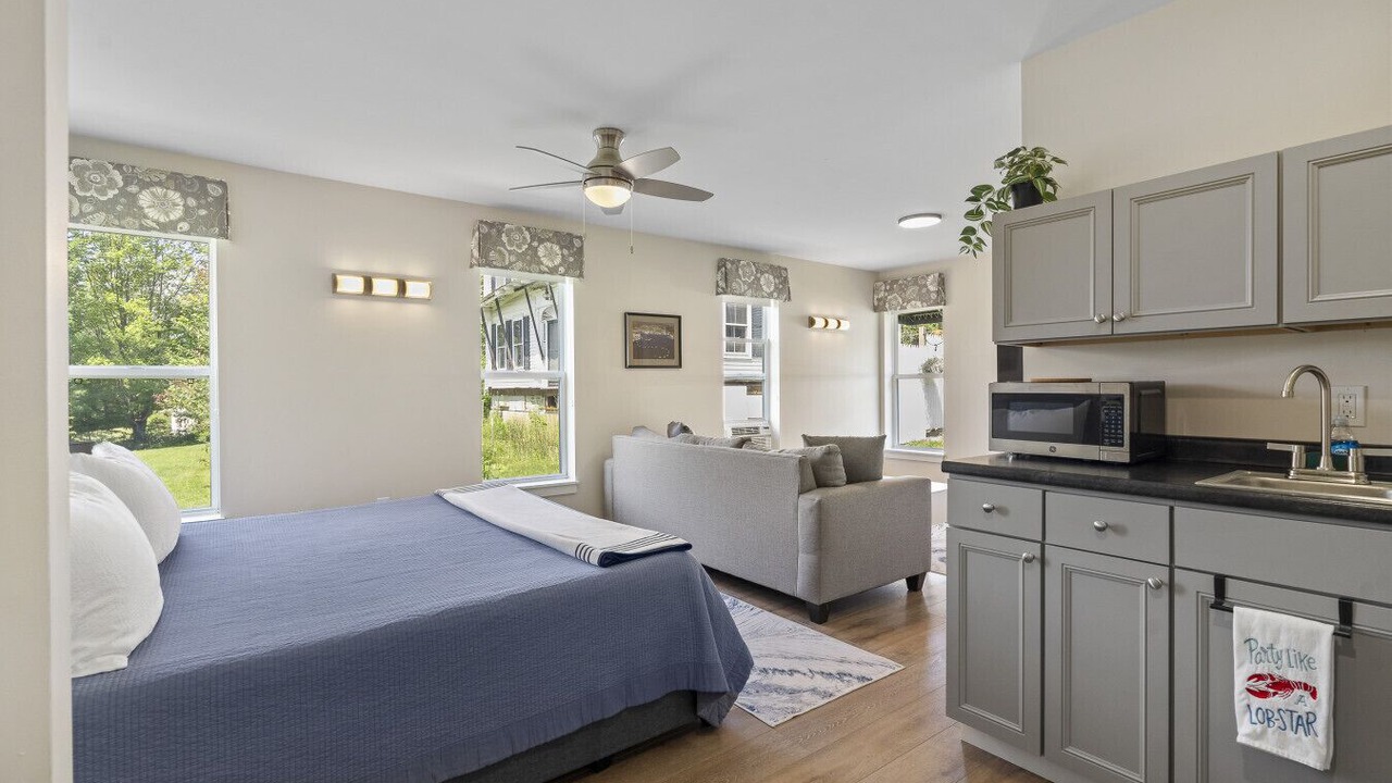 Photo of Bedroom in Boothbay