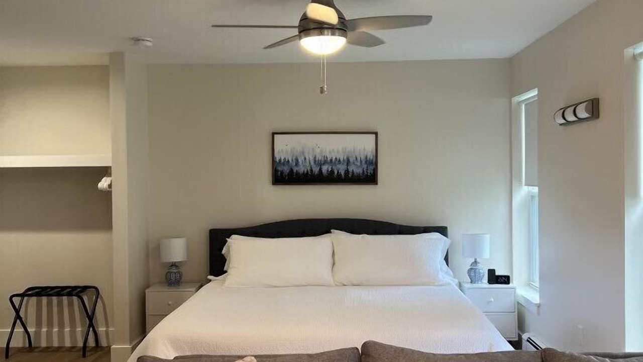 Photo of Bedroom in Boothbay