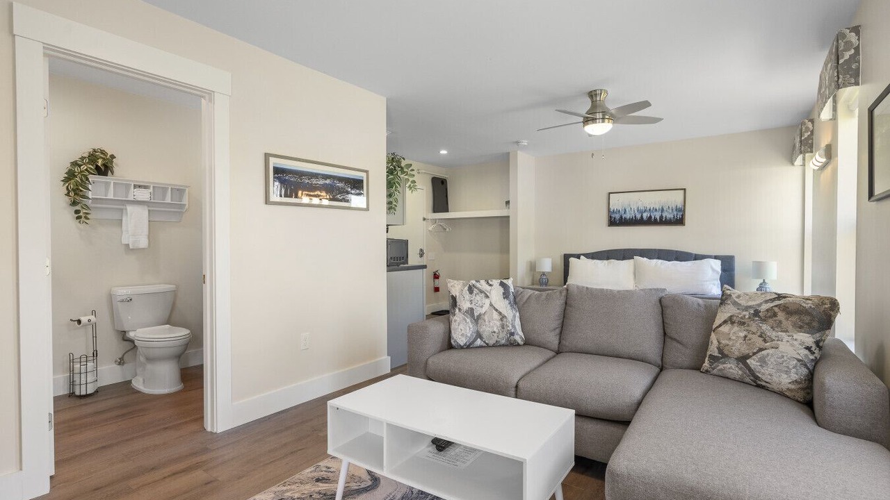 Photo of Livingroom in Boothbay