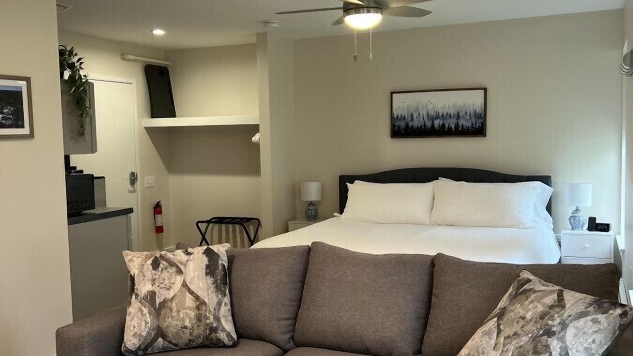 Photo of Bedroom in Boothbay