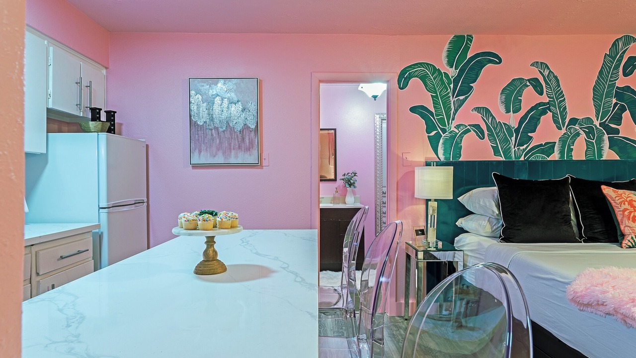 Photo of Bedroom in Neartown