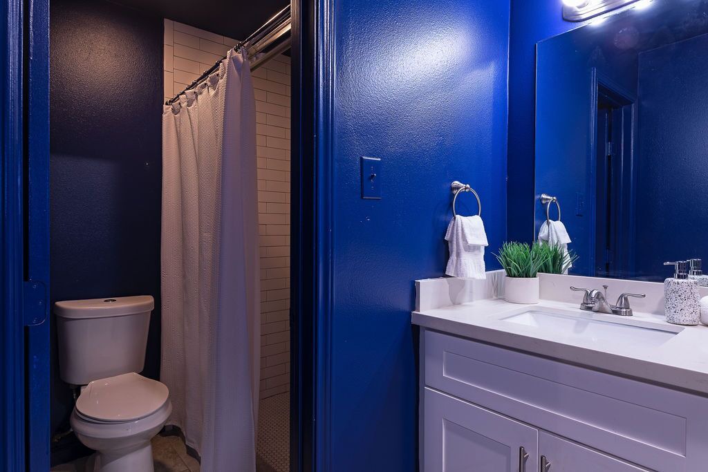 Photo of Bathroom in Neartown