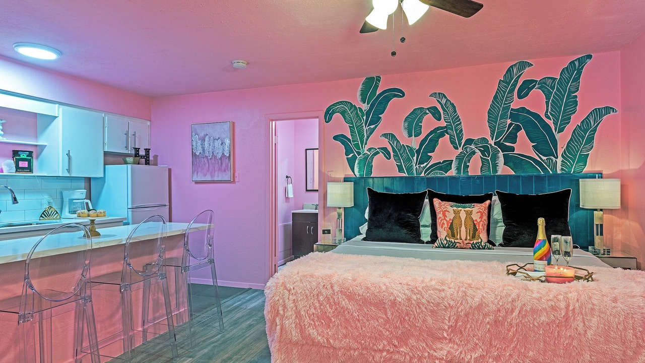 Photo of Bedroom in Neartown