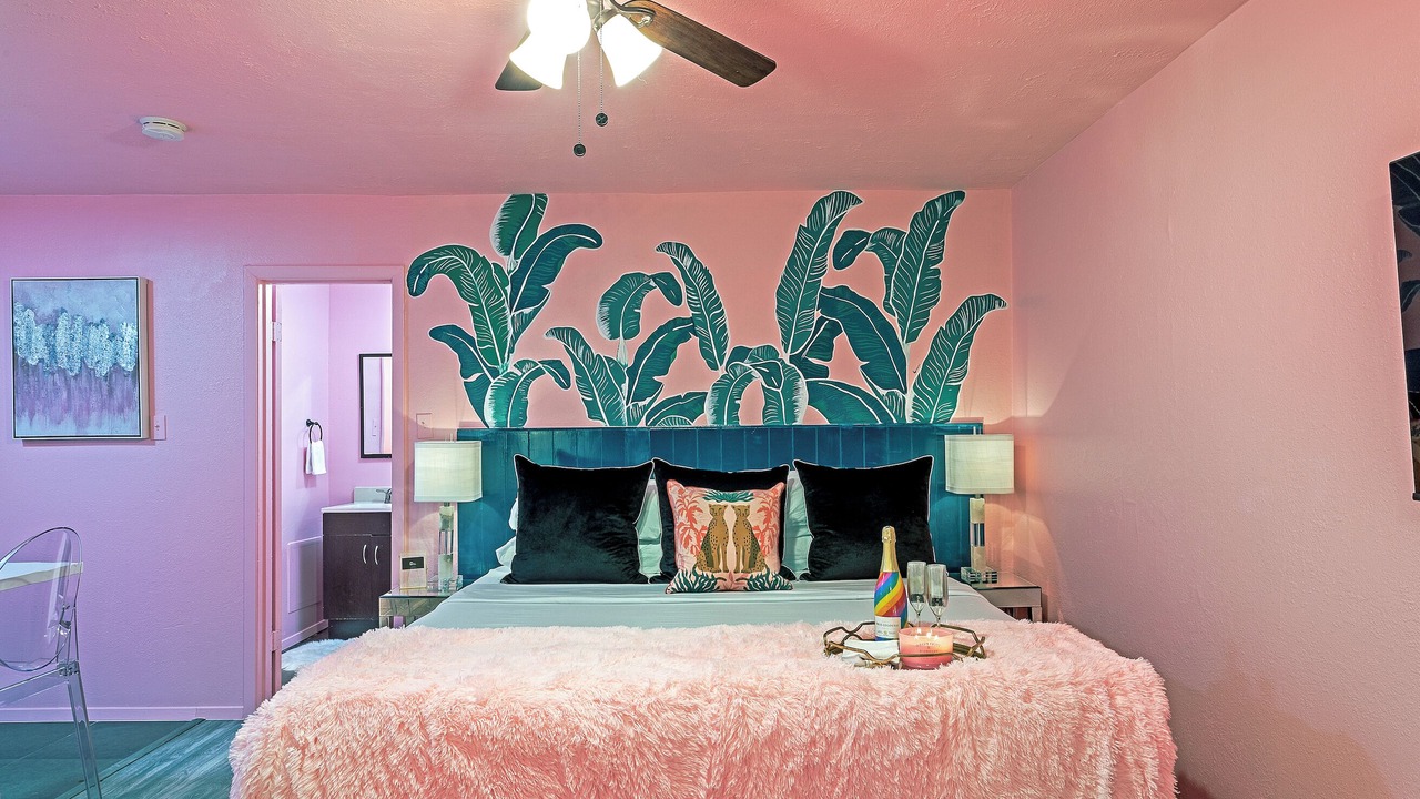 Photo of Bedroom in Neartown