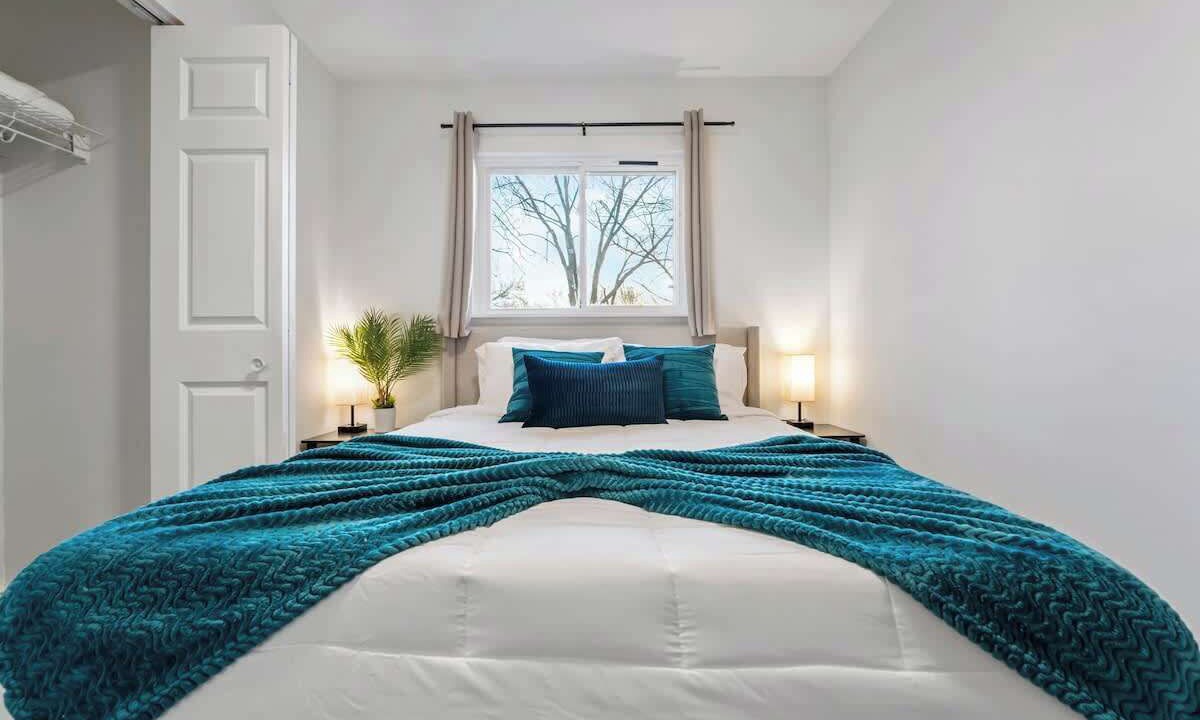 Photo of Bedroom in Bolingbrook