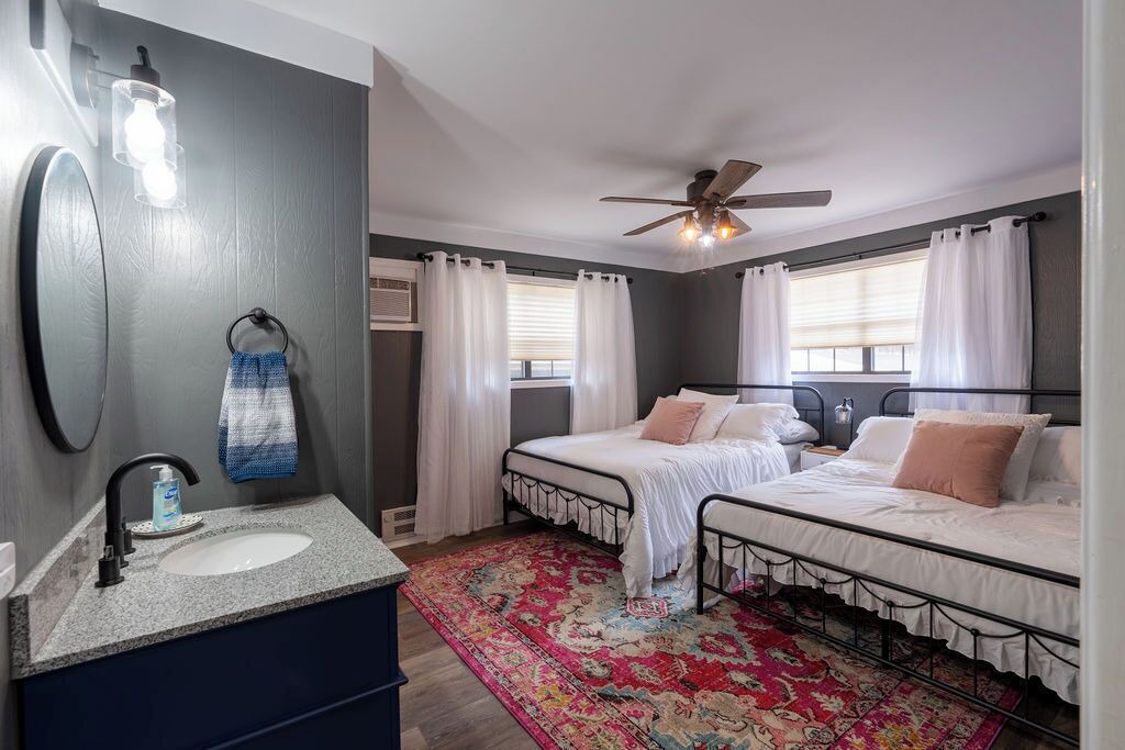 Photo of Bedroom in Higden