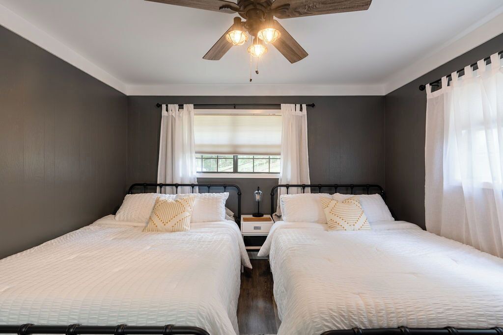 Photo of Bedroom in Higden