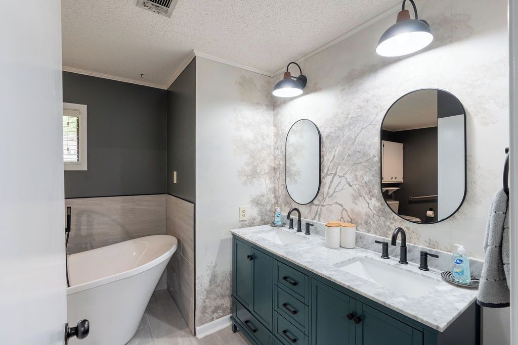 Photo of Bathroom in Higden