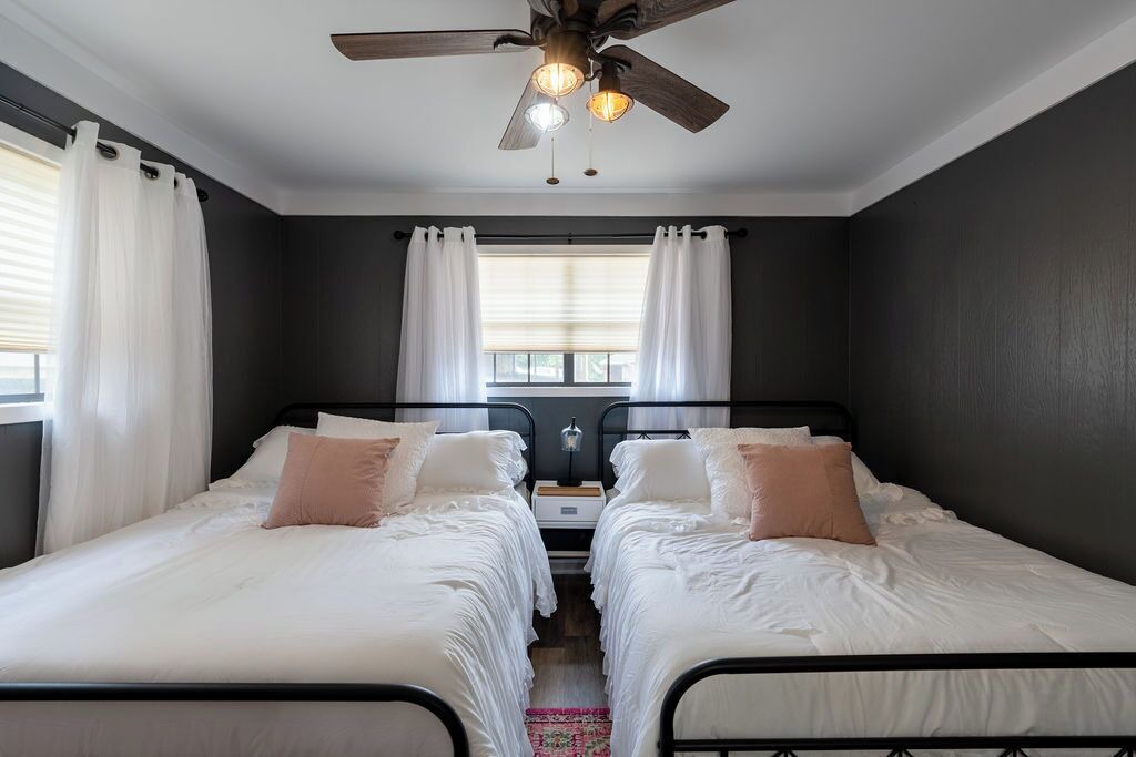 Photo of Bedroom in Higden