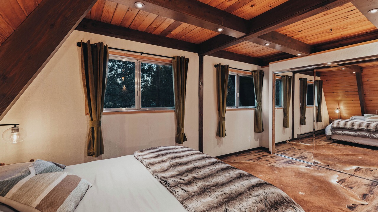 Photo of Bedroom in Sisters