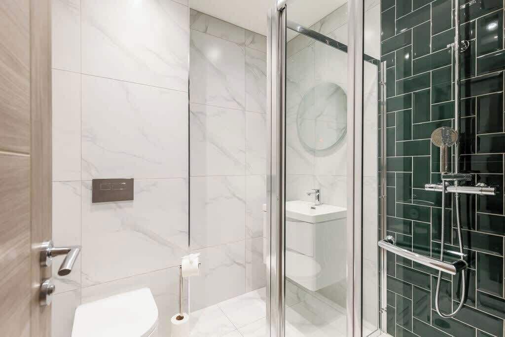 Photo of Bathroom in West Cliff