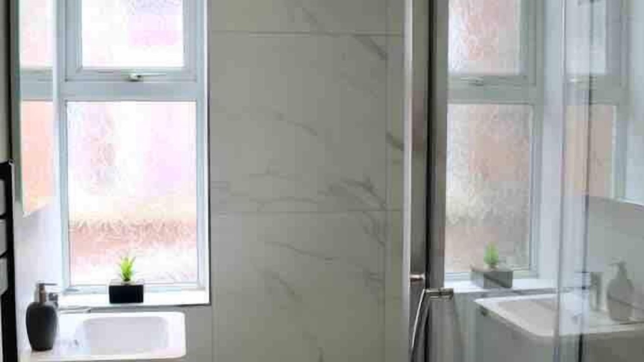 Photo of Bathroom in Bournemouth City Centre